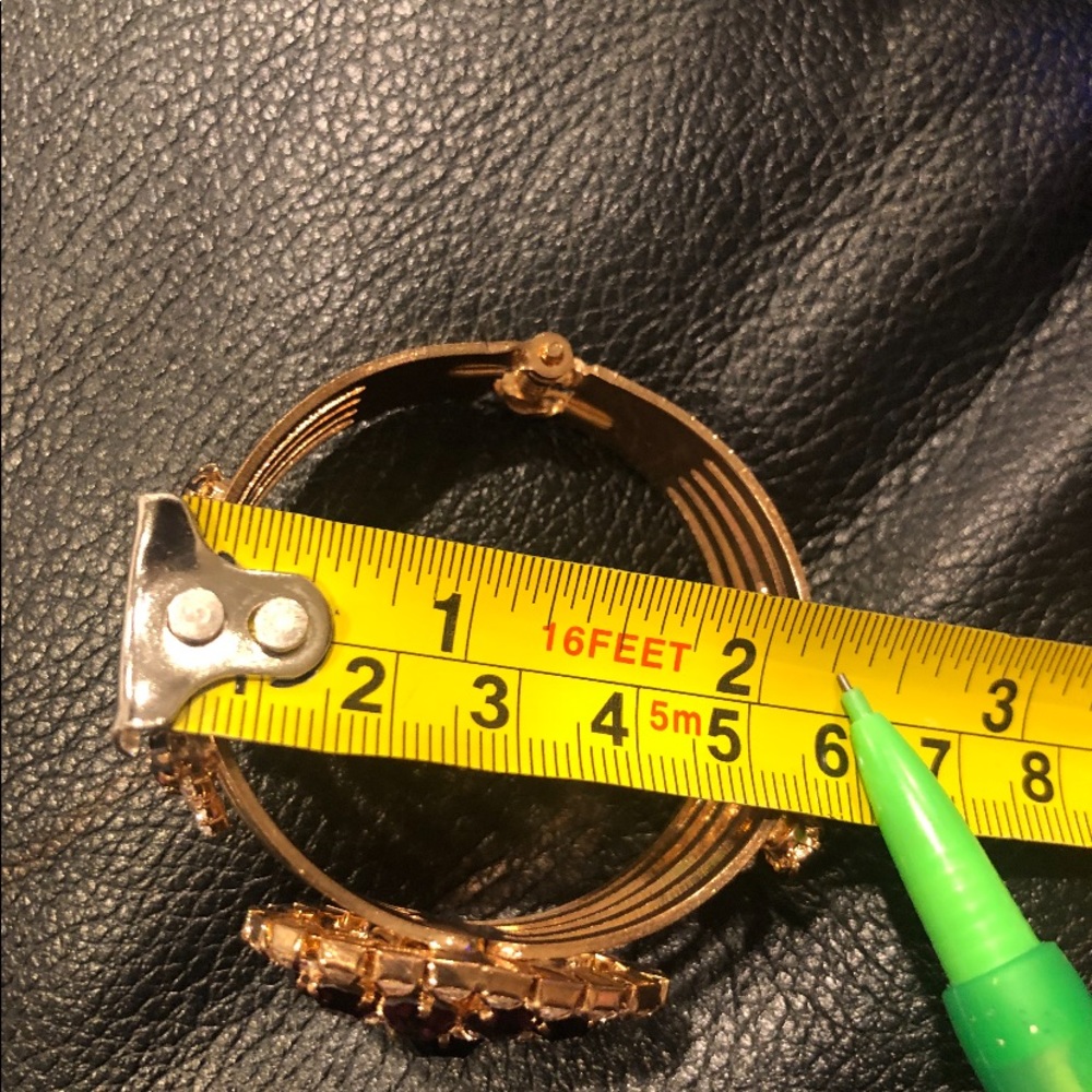 Accessory - Picture 6 of 6